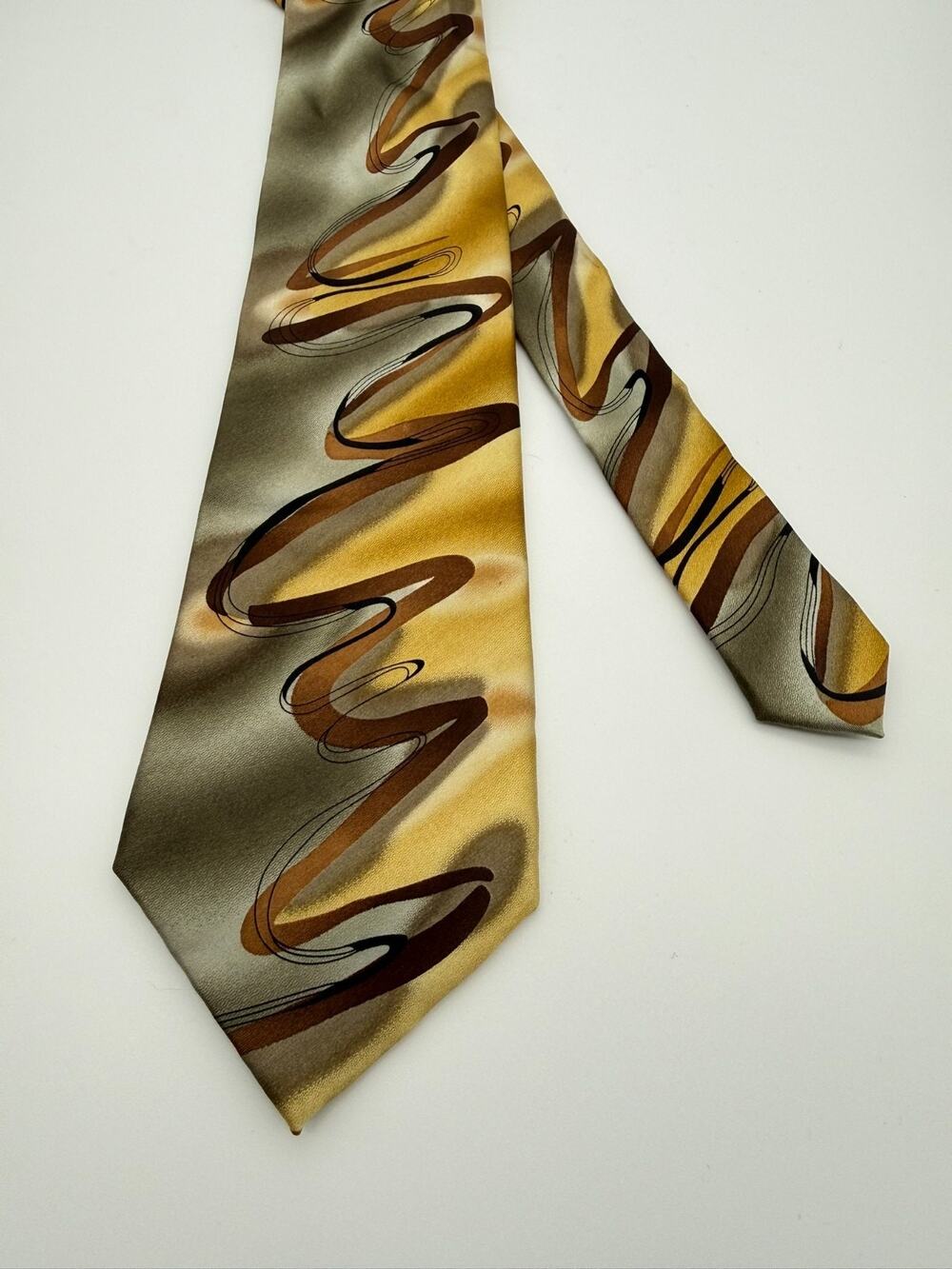 Vintage J Garcia Floating Planes Collection 52 Silk Tie Gold Green Abstract 59"